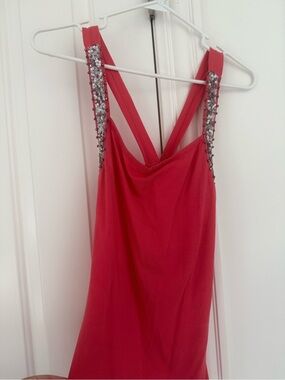 Embellished coral Women's V-Back Tank Top